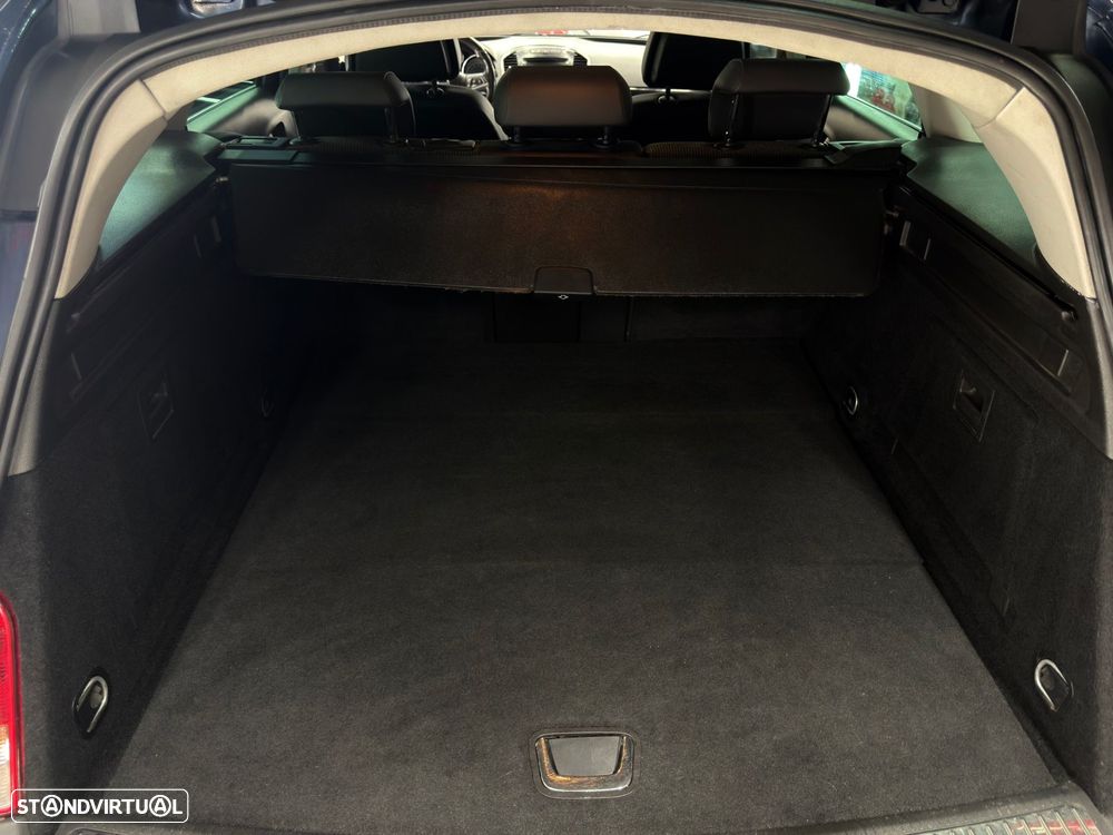 Opel Insignia Sports Tourer 2.0 CDTi Cosmo S/S - 17