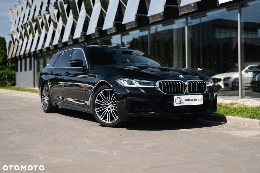BMW Seria 5 540i xDrive mHEV M Sport sport - 2