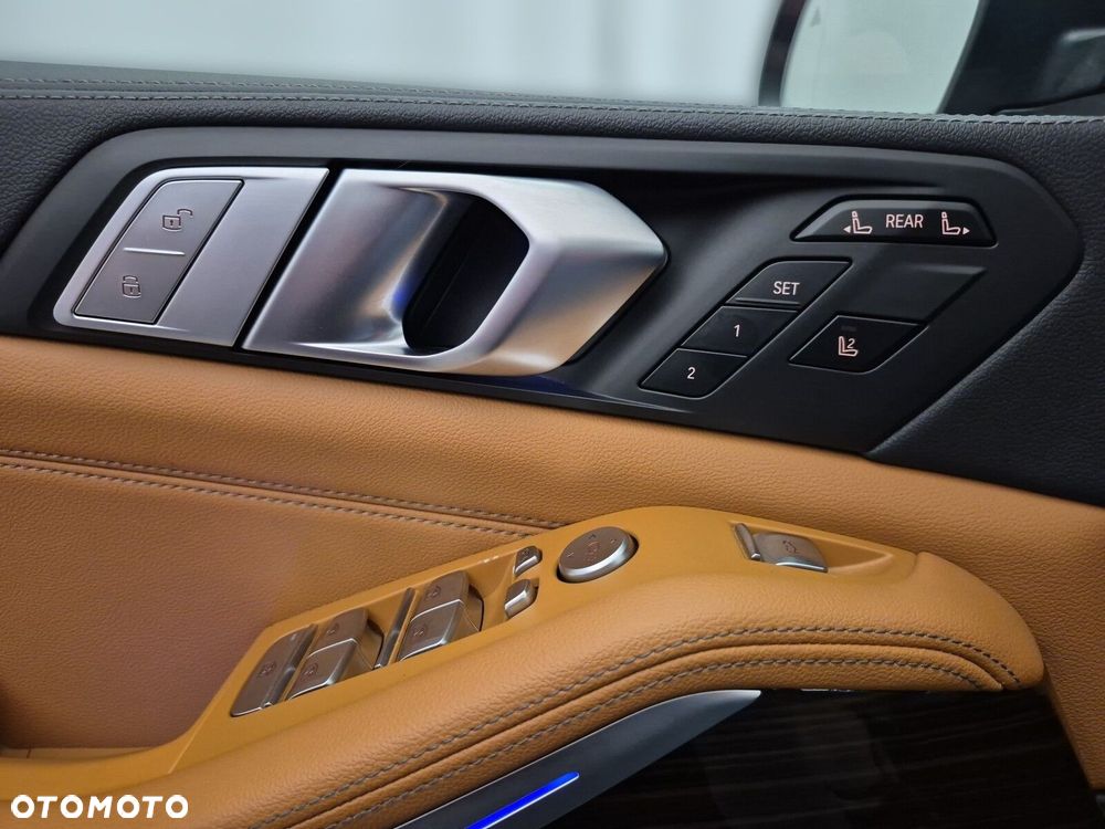 BMW X7 - 31