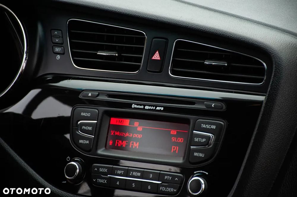 Kia Ceed 1.6 CVVT EX - 18