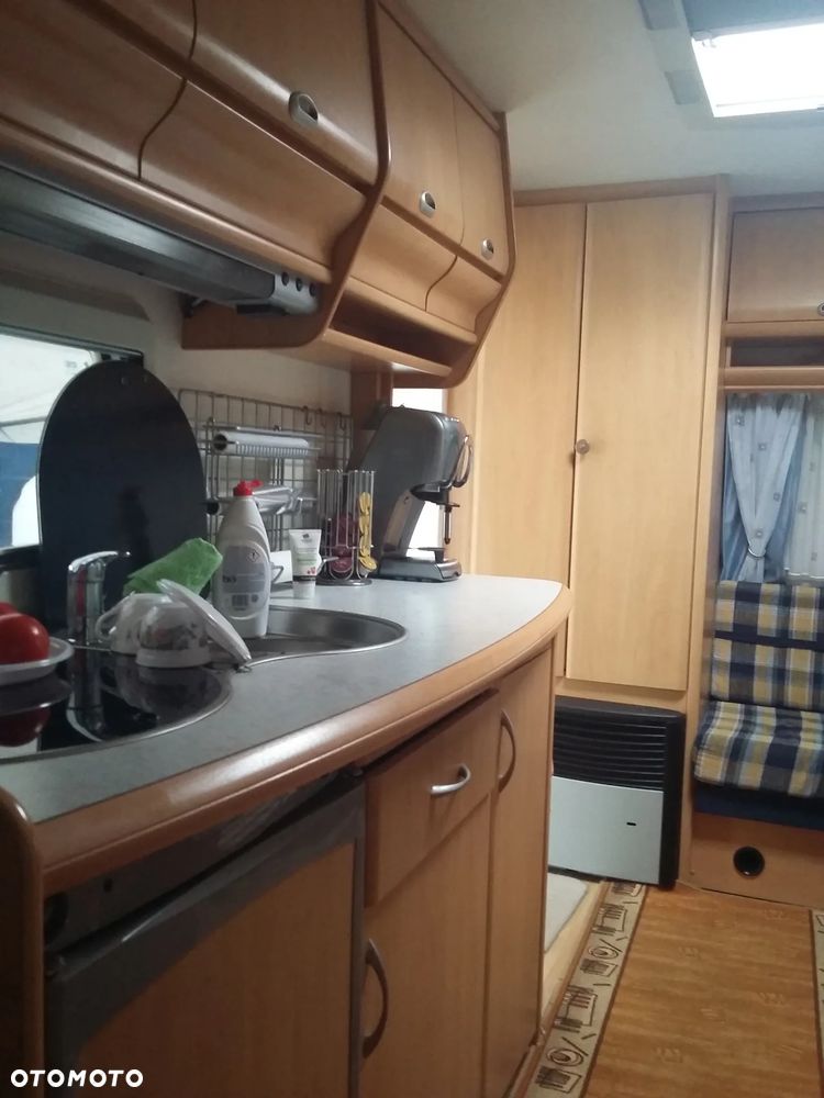 Hobby De Luxe 440 - 19