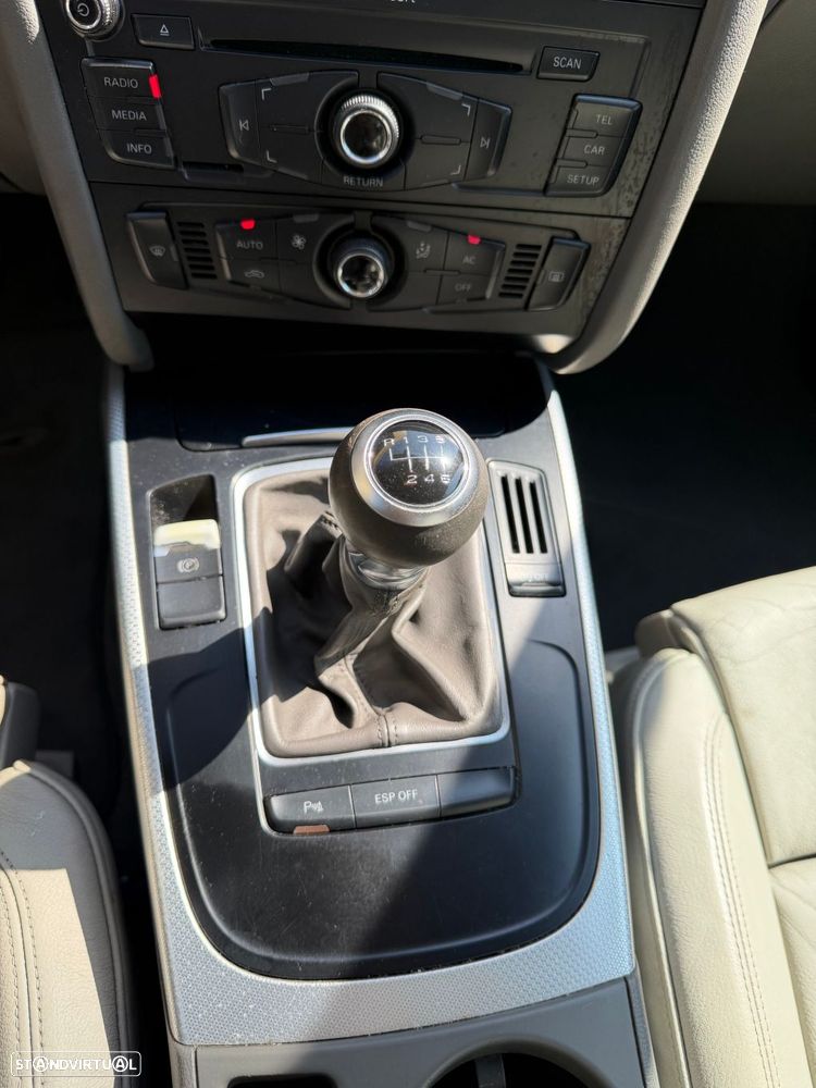 Audi A4 2.0 TDI Advance - 21