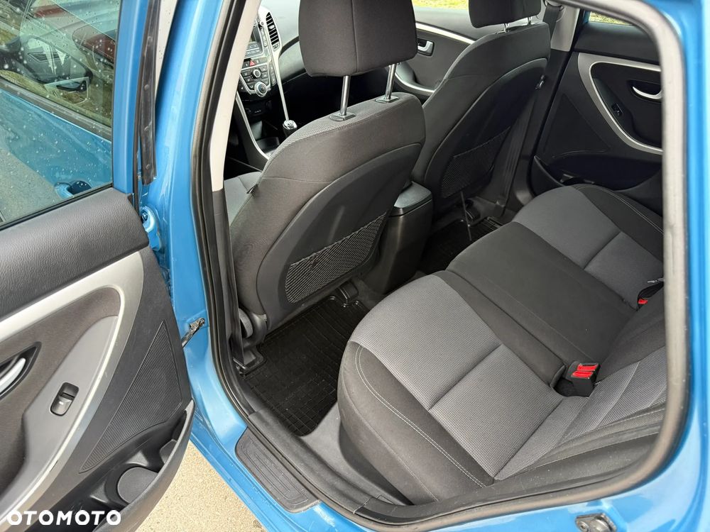 Hyundai i30 1.6 Premium - 24