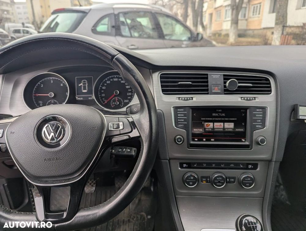 Volkswagen Golf 1.6 TDI Comfortline - 3