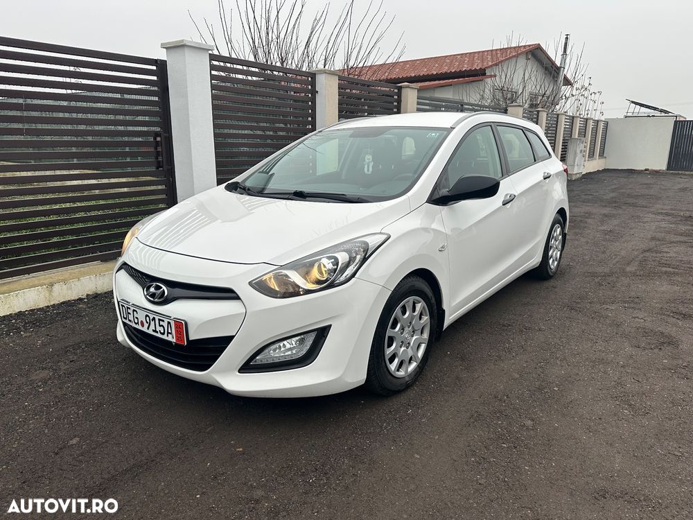 Hyundai i30 1.6 CRDI Comfort - 1
