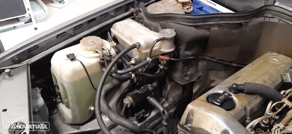 Mercedes-Benz W124 (1984-1997) 200 D - 14