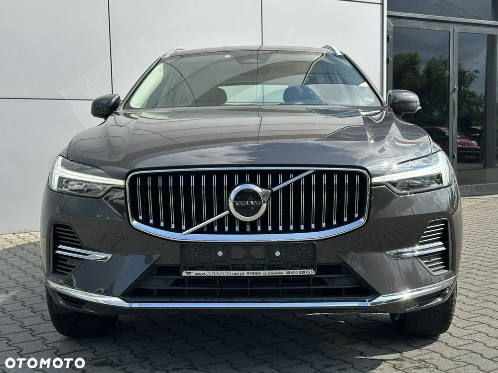 Volvo XC 60 T6 AWD Recharge Geartronic Inscription - 4
