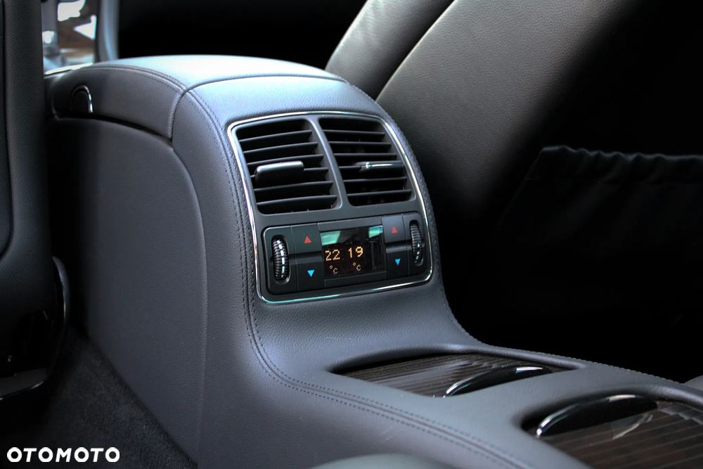 Mercedes-Benz CLS 350 7G-TRONIC - 22