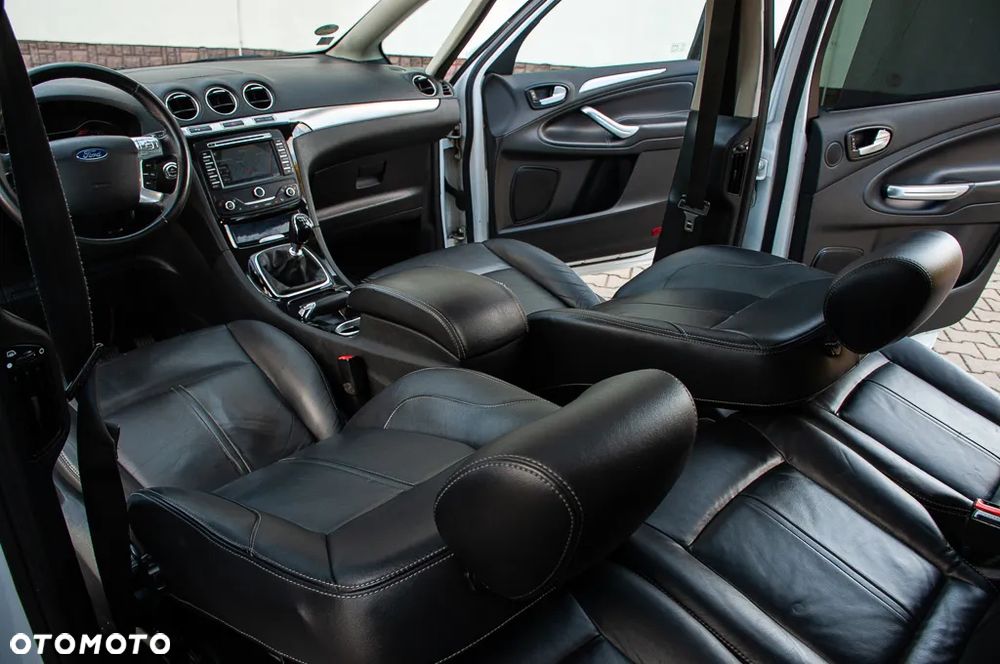 Ford S-Max 2.0 TDCi DPF Titanium - 30