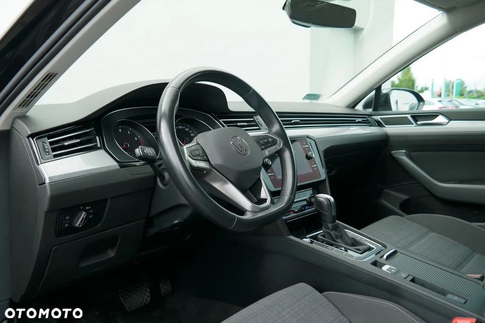Volkswagen Passat 2.0 TSI Business DSG - 8