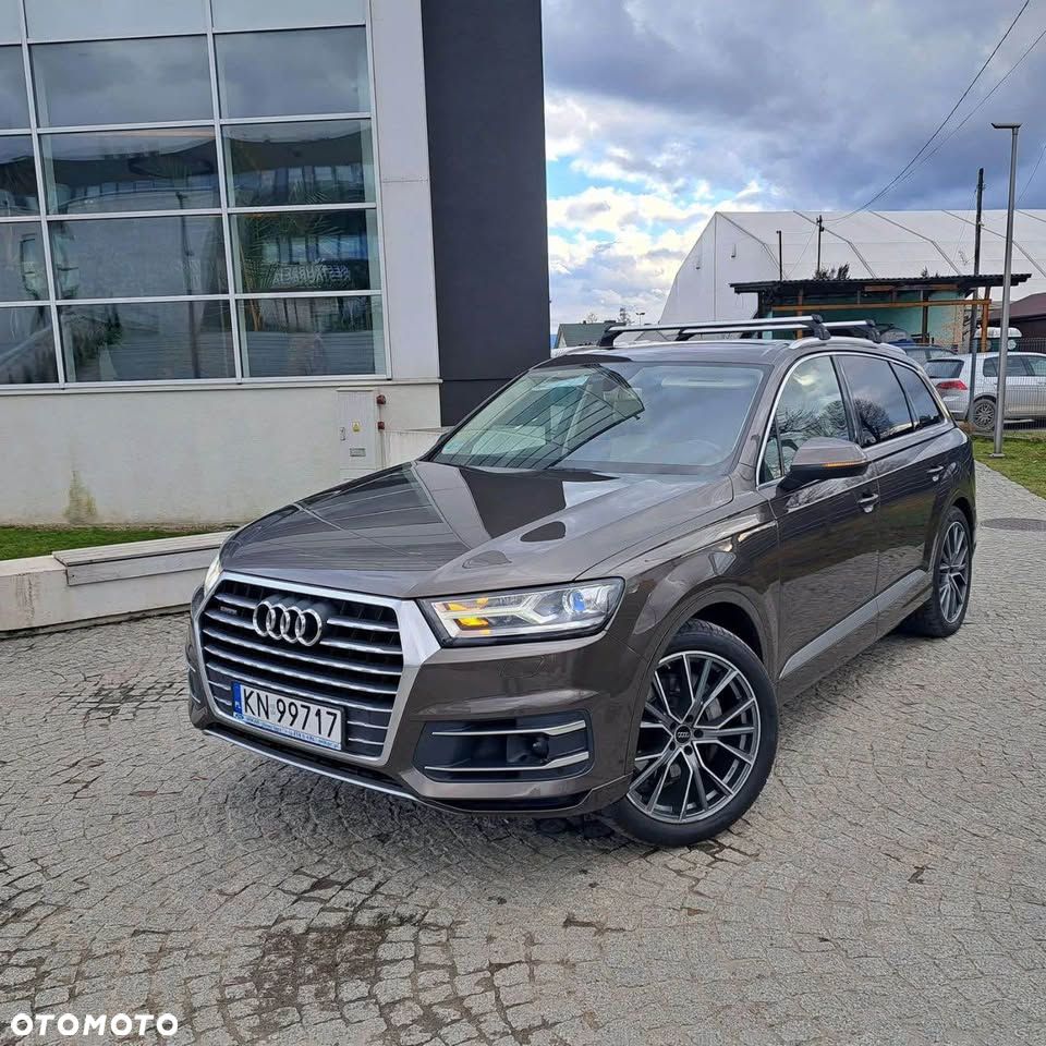 Audi Q7 - 1