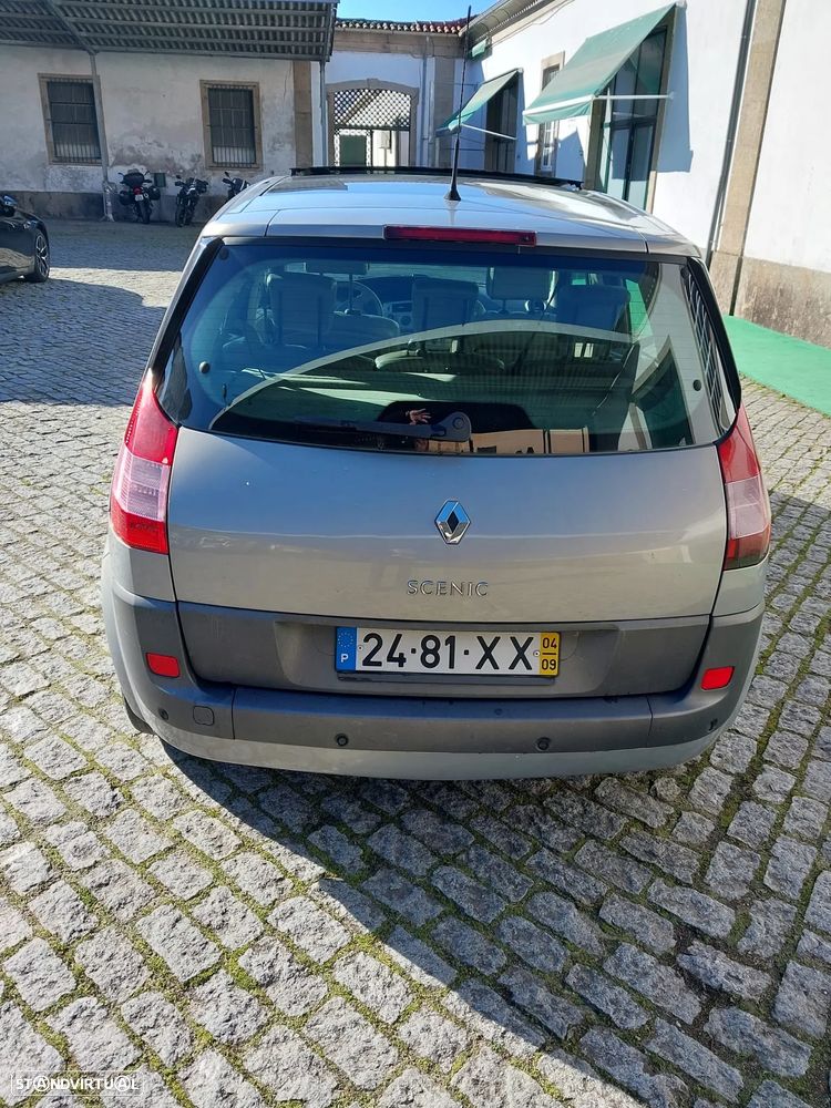Renault Scénic 1.9 dCi L. Privilége - 6