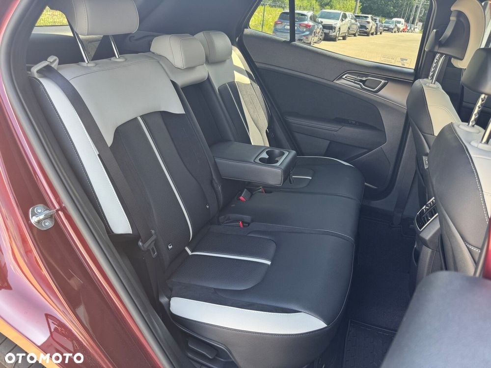 Kia Sportage - 16