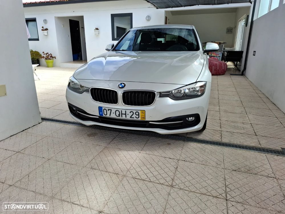 BMW 318 d Line Sport - 4