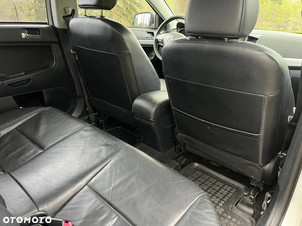 Mitsubishi Lancer - 26