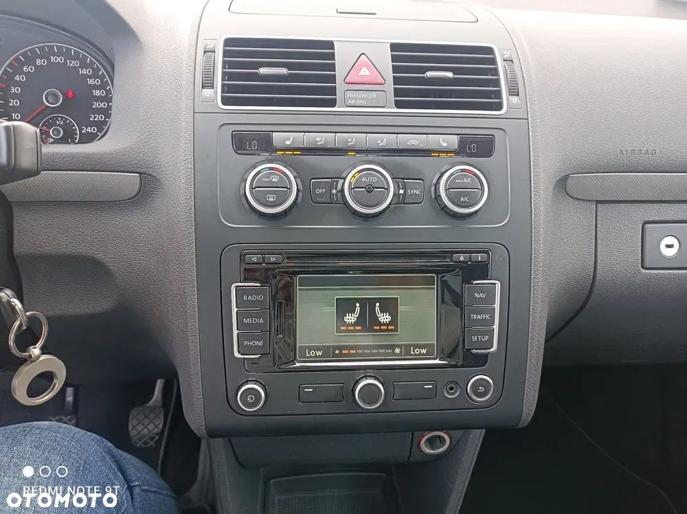 Volkswagen Touran 2.0 TDI DPF BlueMotion Technology MATCH - 15