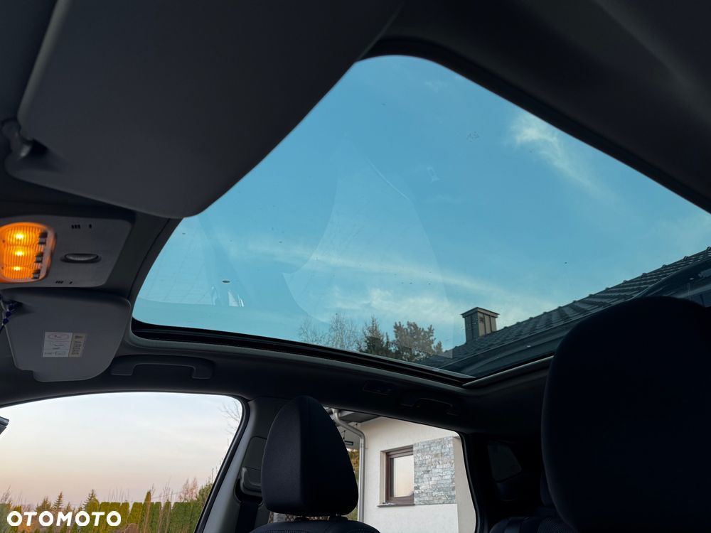 Nissan Qashqai 1.6 DIG-T N-Connecta - 16