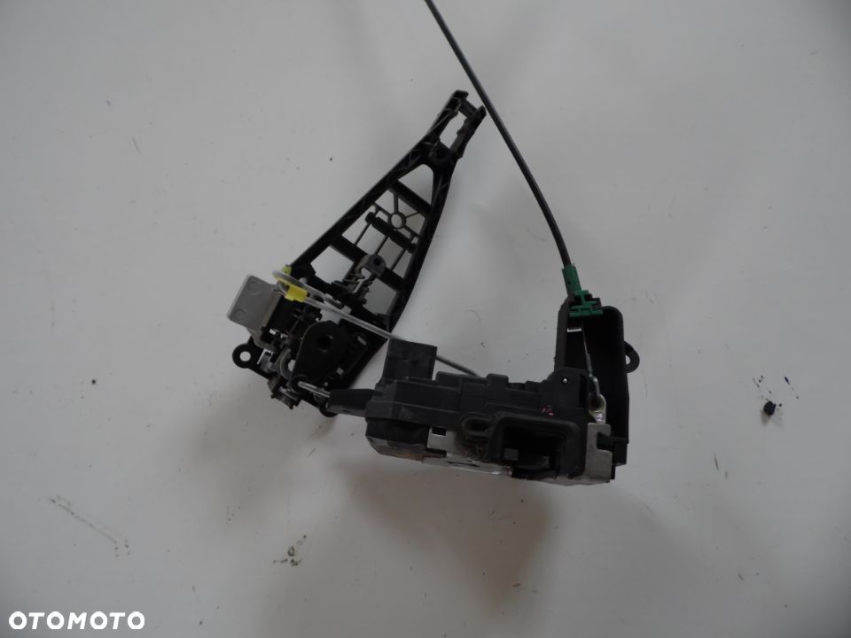 Zamek drzwi lewy przód Opel Tigra B - 4