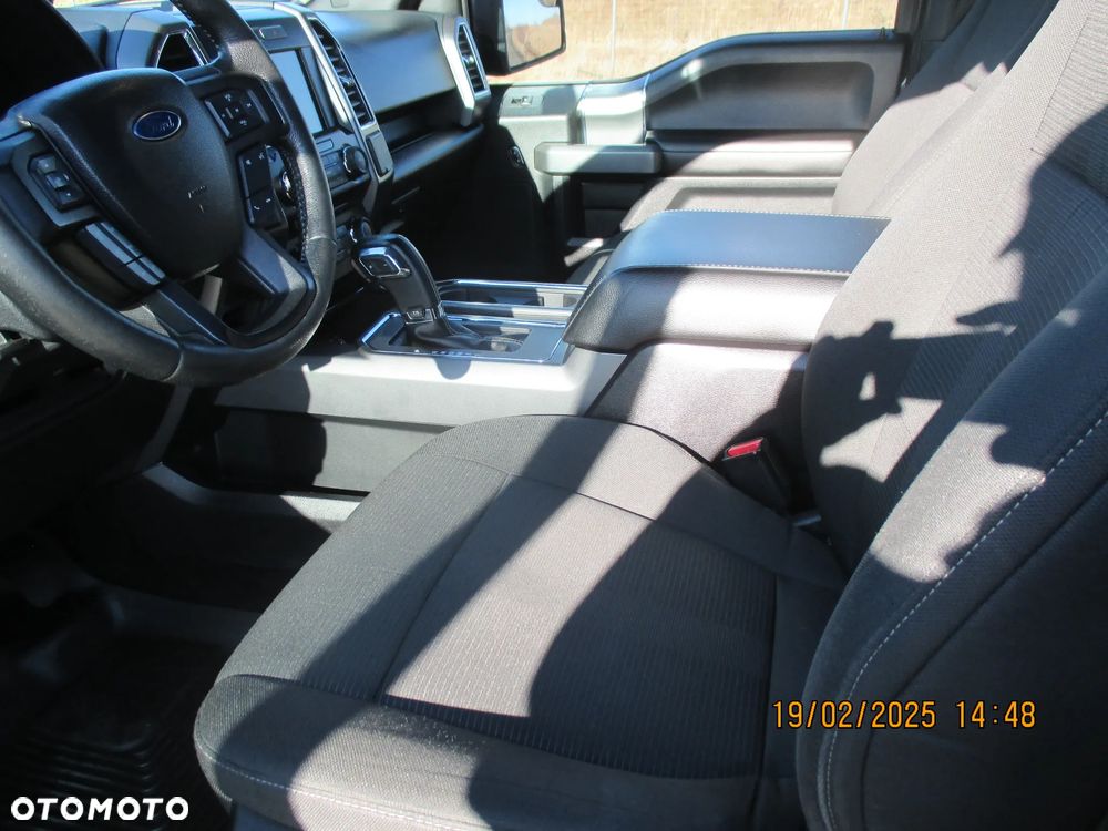 Ford F150 - 8