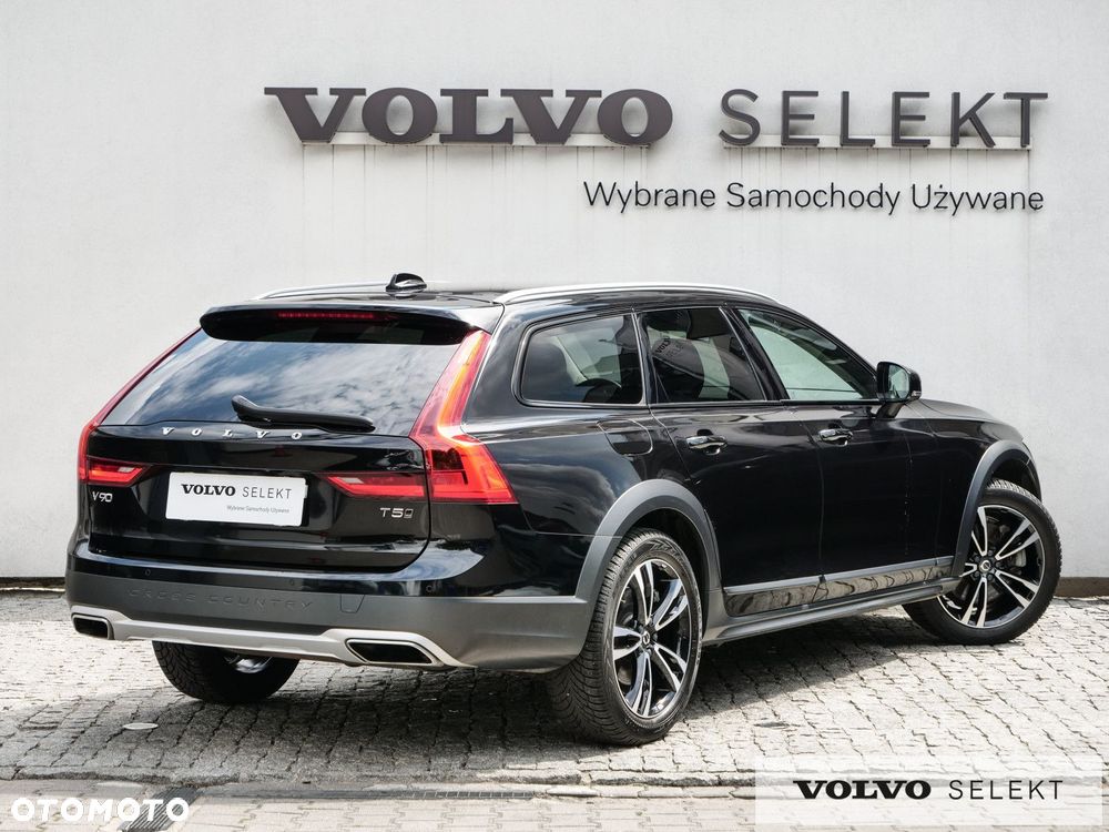 Volvo V90 Cross Country - 9