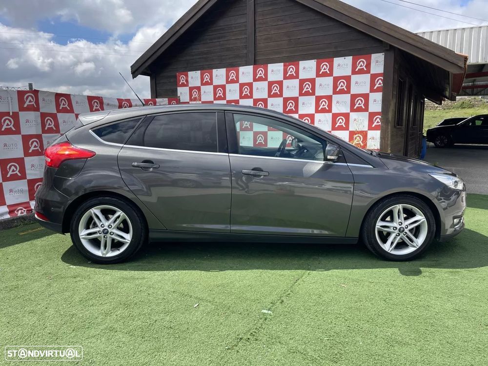 Ford Focus 1.5 TDCi Titanium - 2