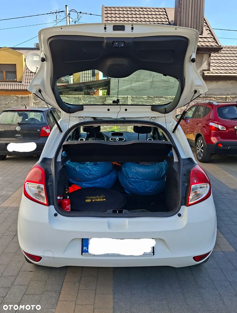 Renault Clio 1.2 16V Alize - 10