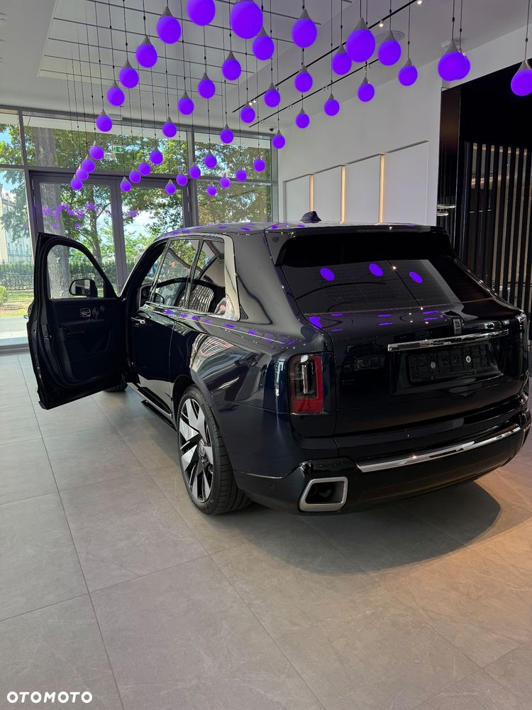 Rolls-Royce Cullinan - 10