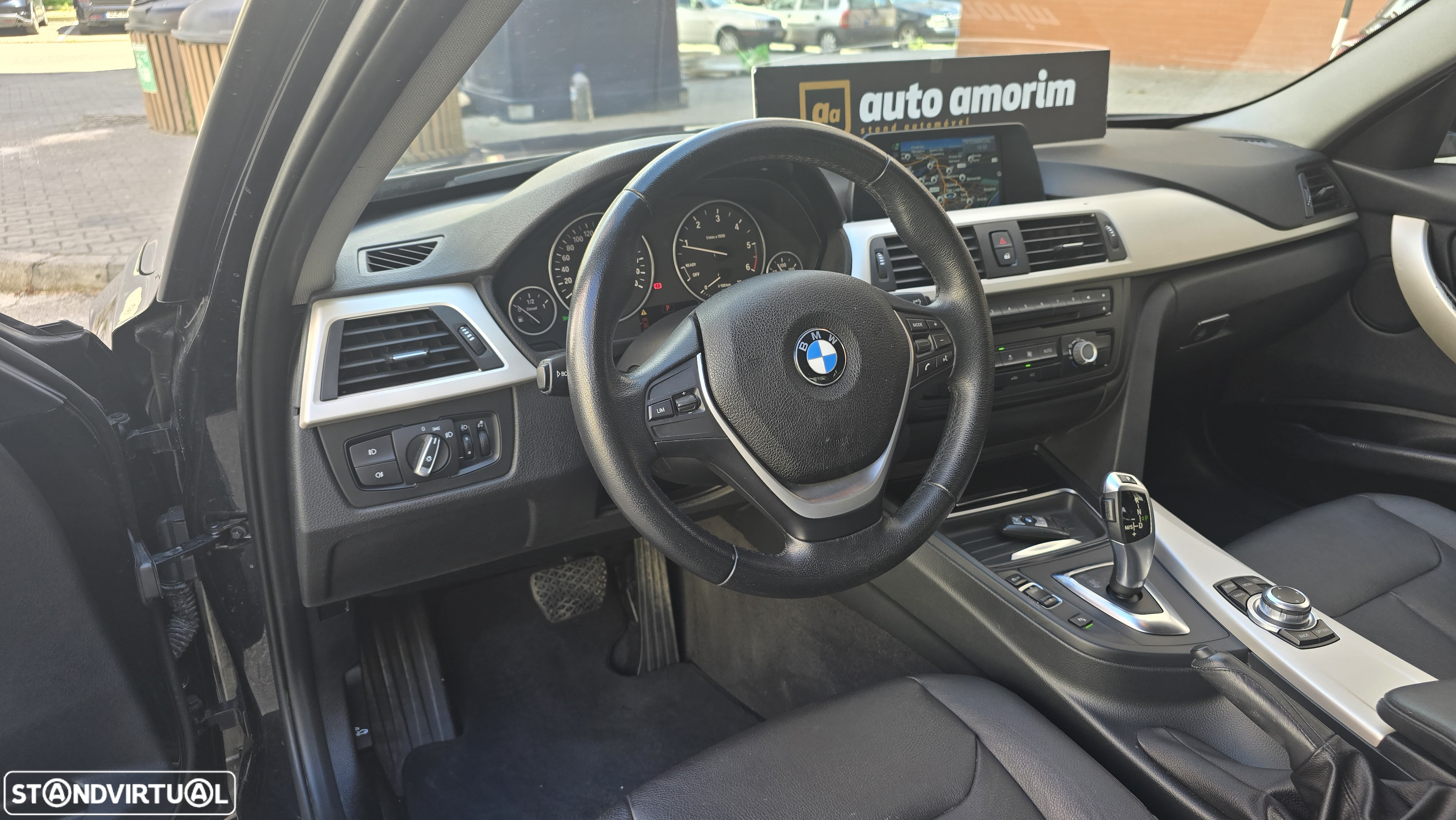 BMW 318 d Auto Exclusive - 16