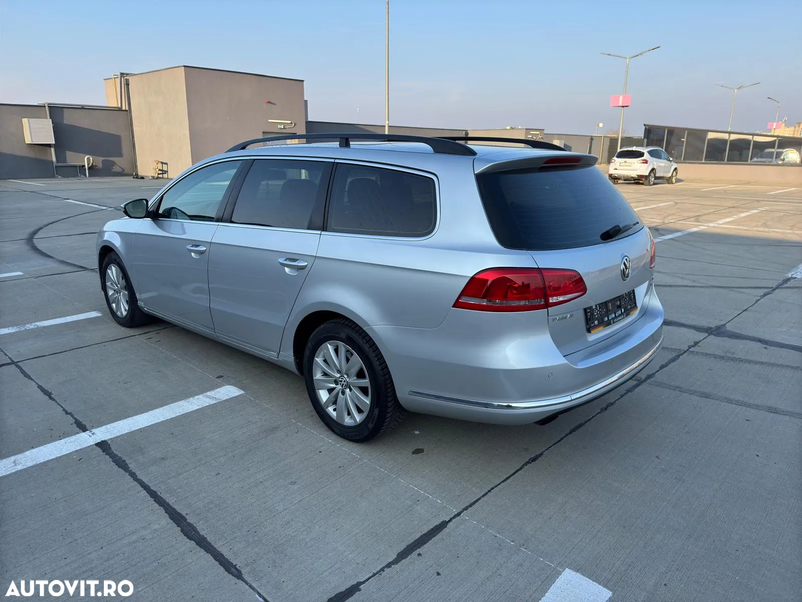 Volkswagen Passat - 19