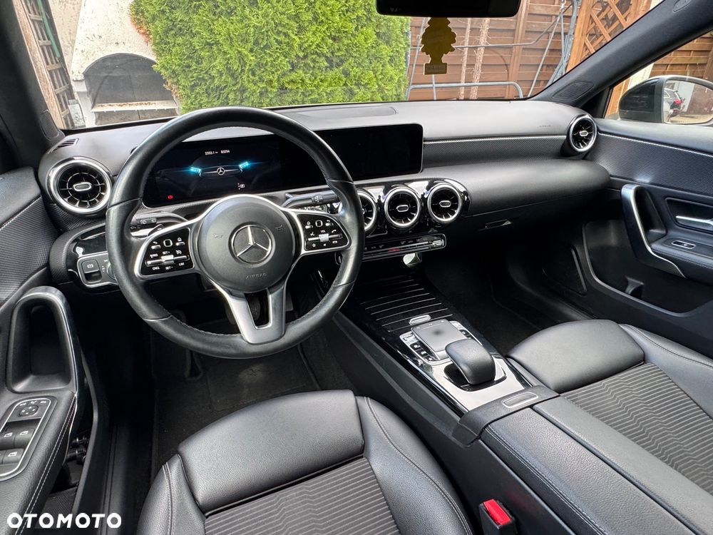 Mercedes-Benz Klasa A 180 d 7G-DCT Edition 19 - 16