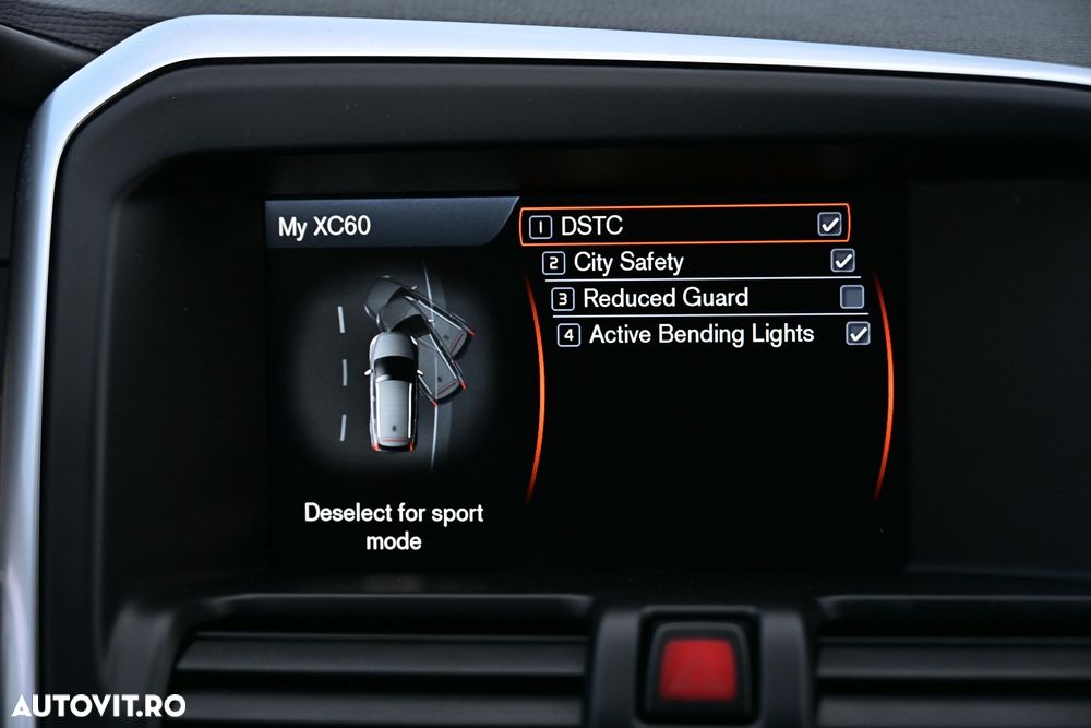 Volvo XC 60 D5 AWD Aut. RDesign - 32