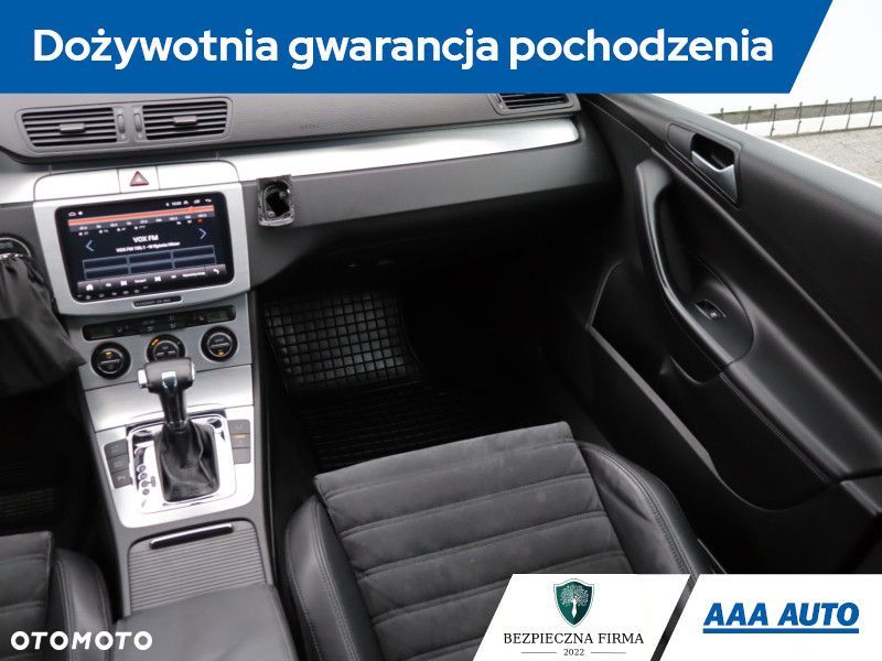 Volkswagen Passat Variant - 10