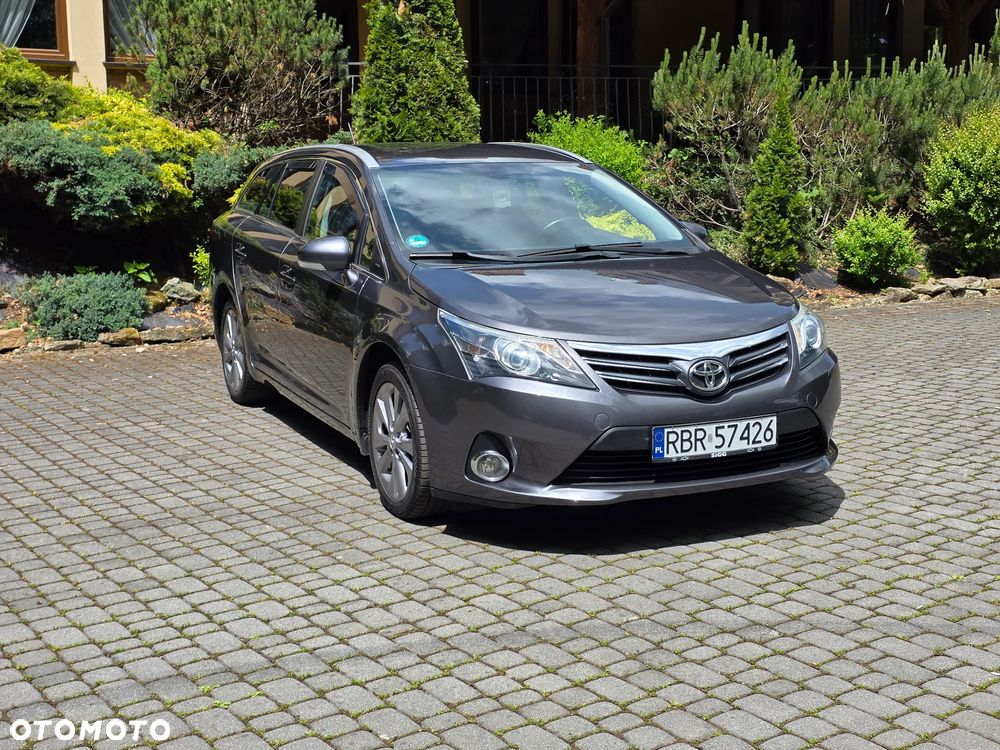 Toyota Avensis 2.0 D-4D Edition - 9