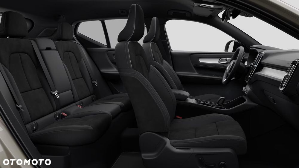 Volvo XC 40 B3 Plus Dark - 14