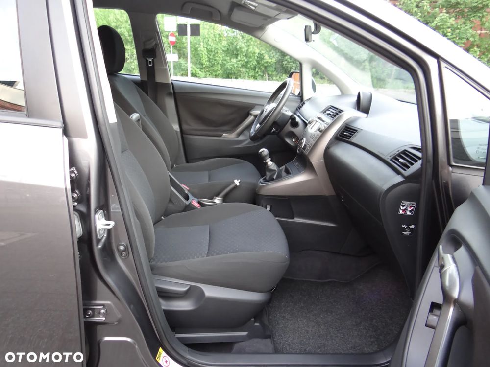 Toyota Verso 1.8 7-Sitzer Comfort - 21