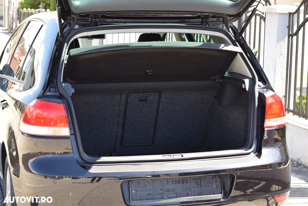 Volkswagen Golf 2.0 TDI DPF DSG MATCH - 21