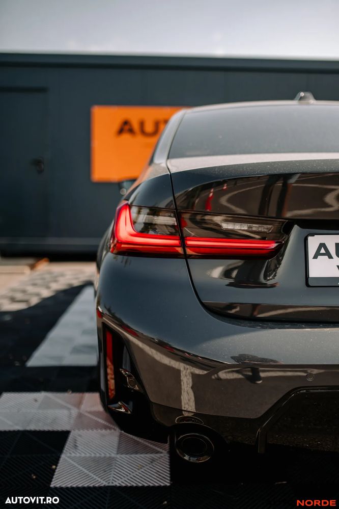 BMW Seria 3 320d xDrive Aut. M Sport - 13