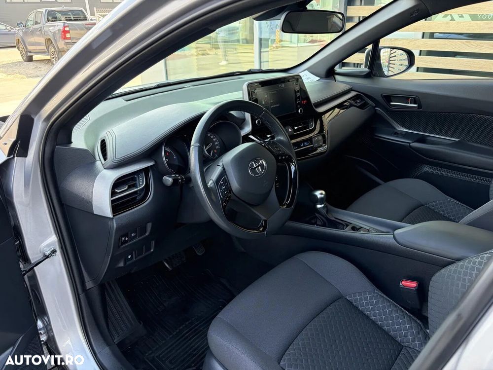 Toyota C-HR 1.8 HSD 122 CP 4x2 CVT Core - 17