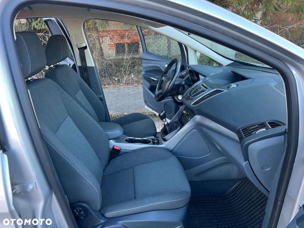 Ford C-MAX - 12