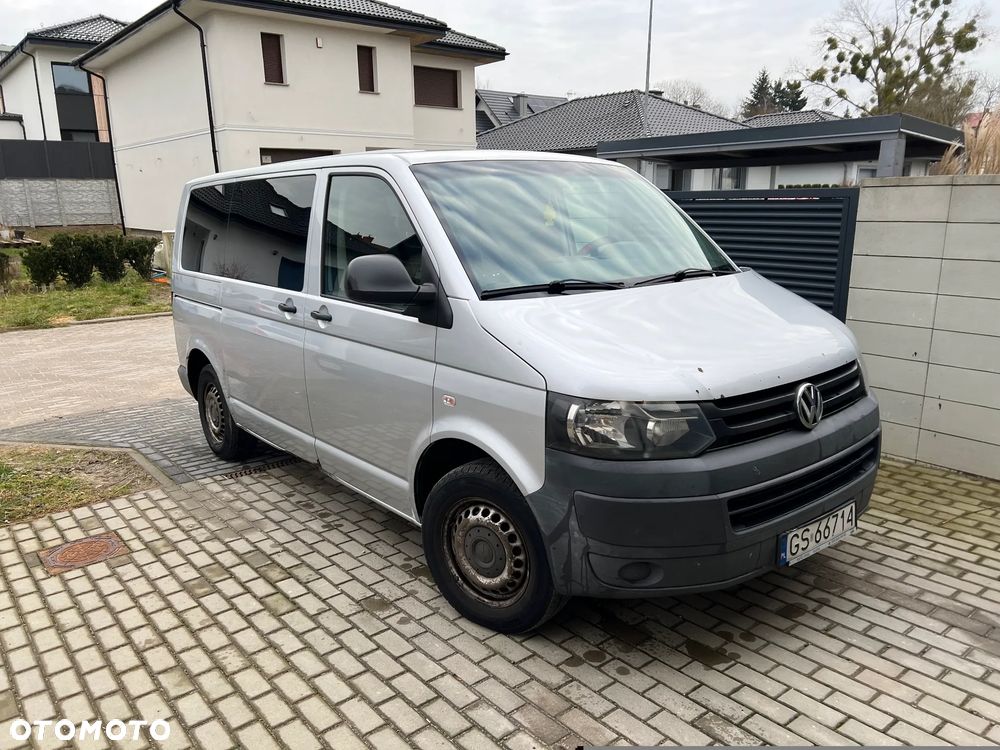 Volkswagen Transporter - 1
