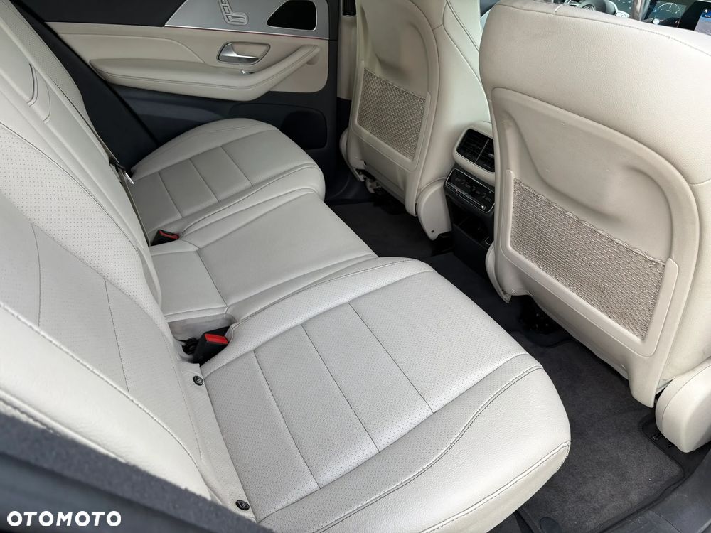 Mercedes-Benz GLE 300 d 4Matic 9G-TRONIC AMG Line - 28