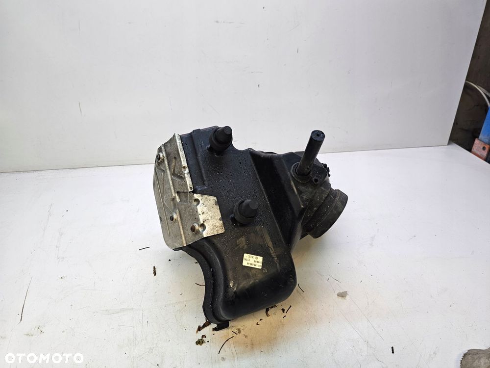 OBUDOWA FILTRA POWIETRZA AUDI A4 B8 A5 8K0133835AB - 6