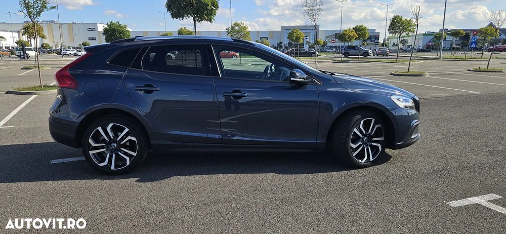 Volvo V40 D2 Momentum - 4