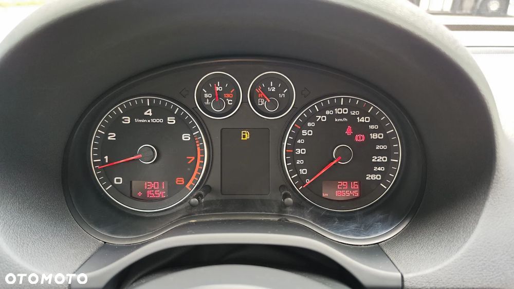 Audi A3 Sportback 1.6 Attraction - 32