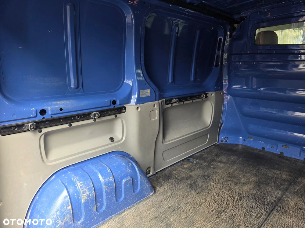 Opel VIVARO - 11