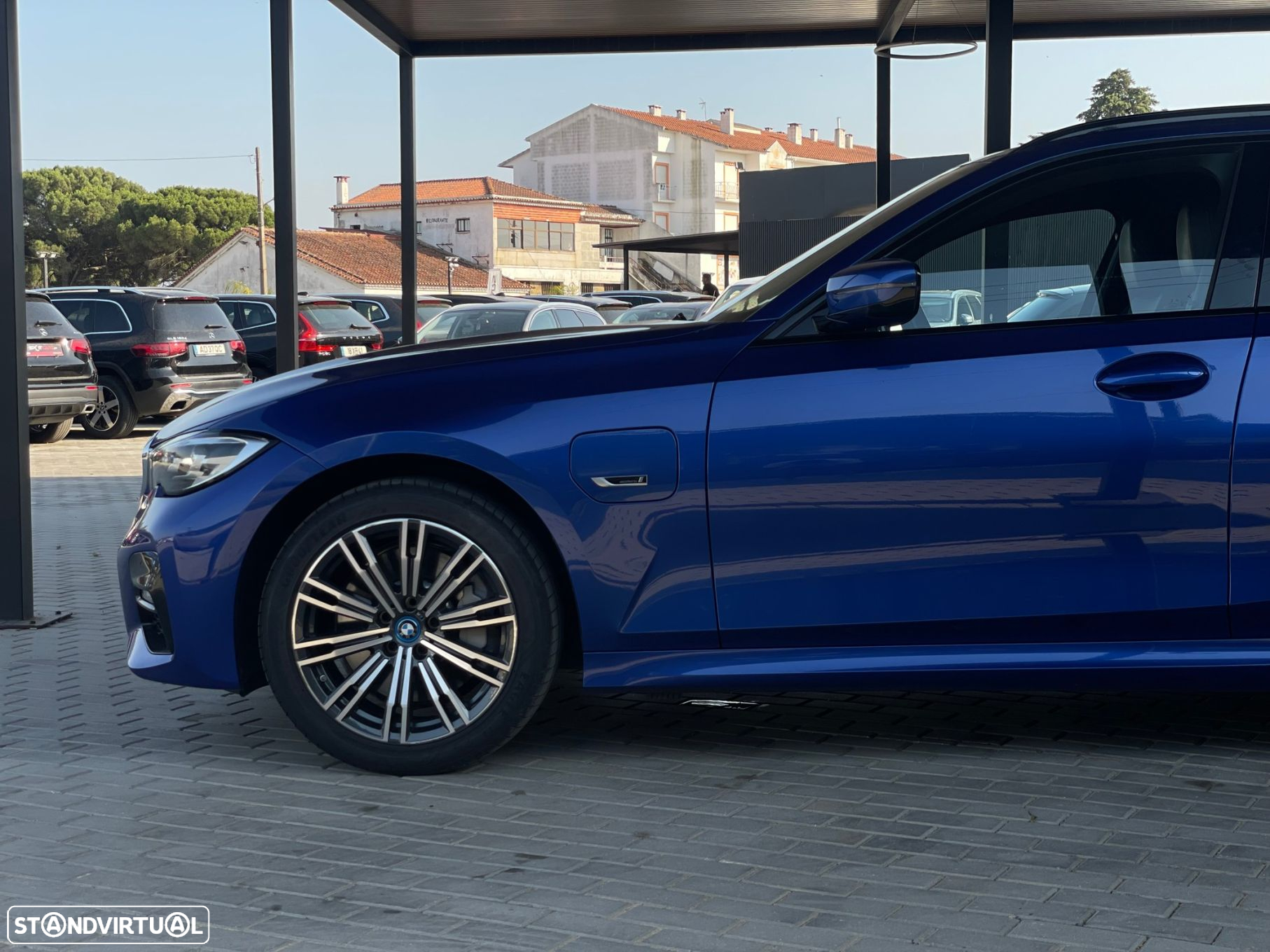 BMW 330 e Touring Pack M Auto - 4