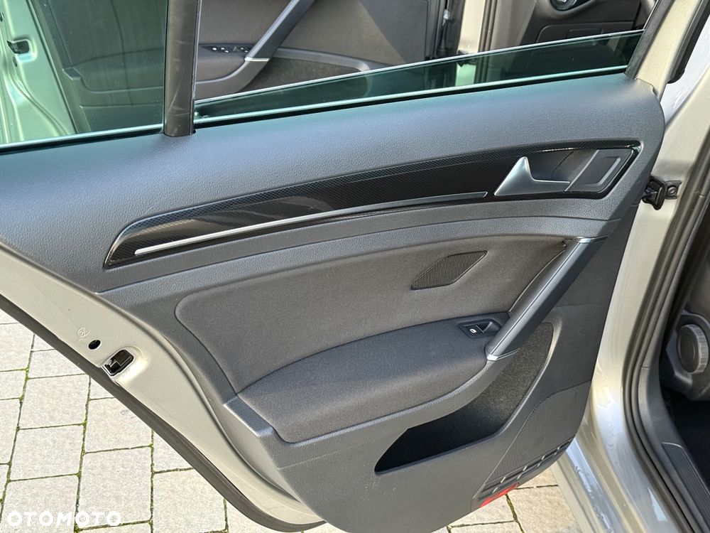 Volkswagen Golf Variant 1.6 TDI BlueMotion Technology Comfortline - 14