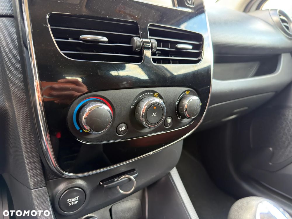 Renault Clio 1.2 16V Authentique Euro5 - 17