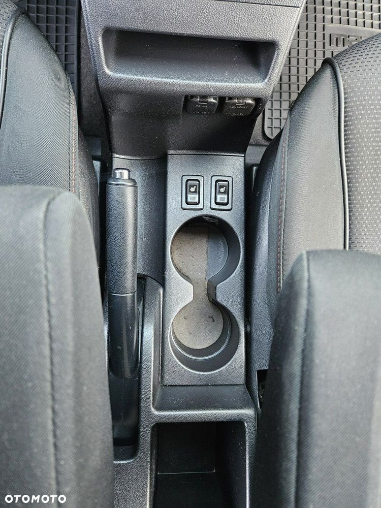 Mazda 5 - 16