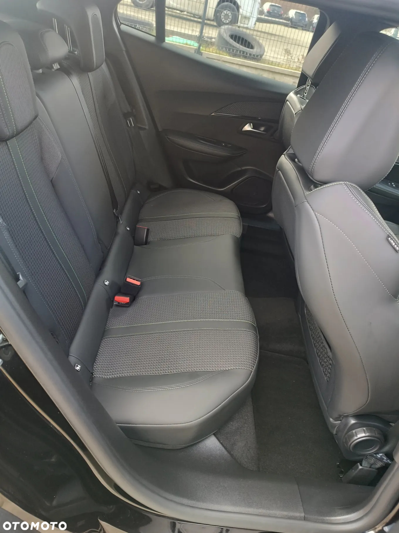 Peugeot 2008 - 21